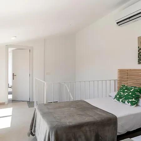 4239 - Ab Duplex Santa Coloma Iii Apartment