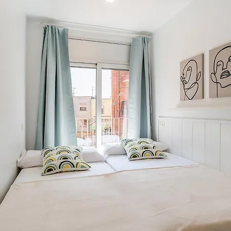 4239 - Ab Duplex Santa Coloma Iii 아파트 바르셀로나